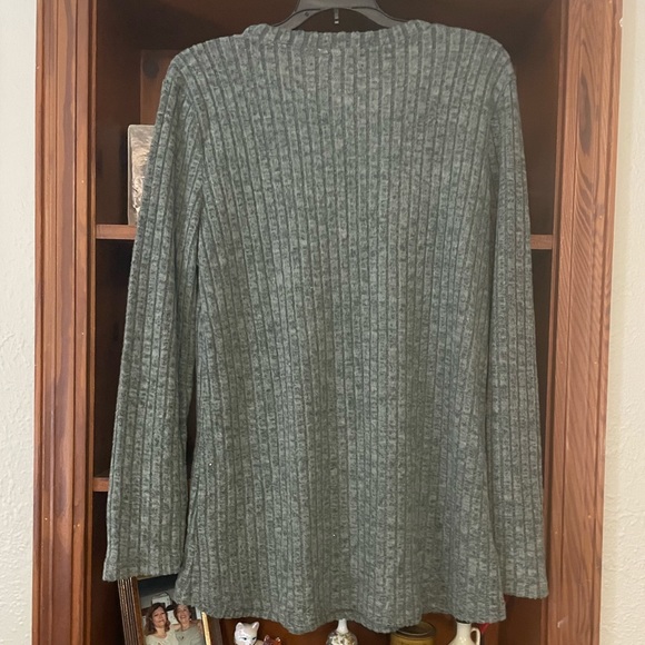 Simple Fun Tunic Sweater Size L - Picture 2 of 5